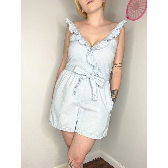 Madewell Pants - Madewell | Women's pinstripe ruffle romper | sz 6